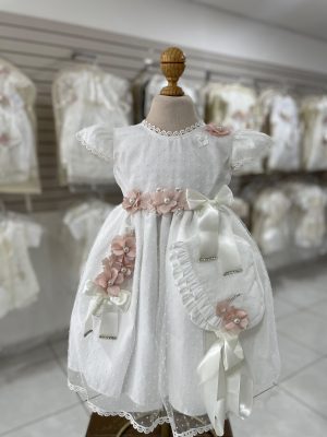 7317. Nuevo modelo con detalle de flores y moño al lado