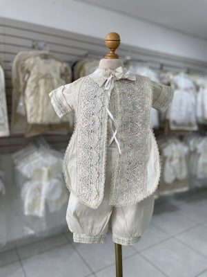 822. Ropon champagne con detalles azules