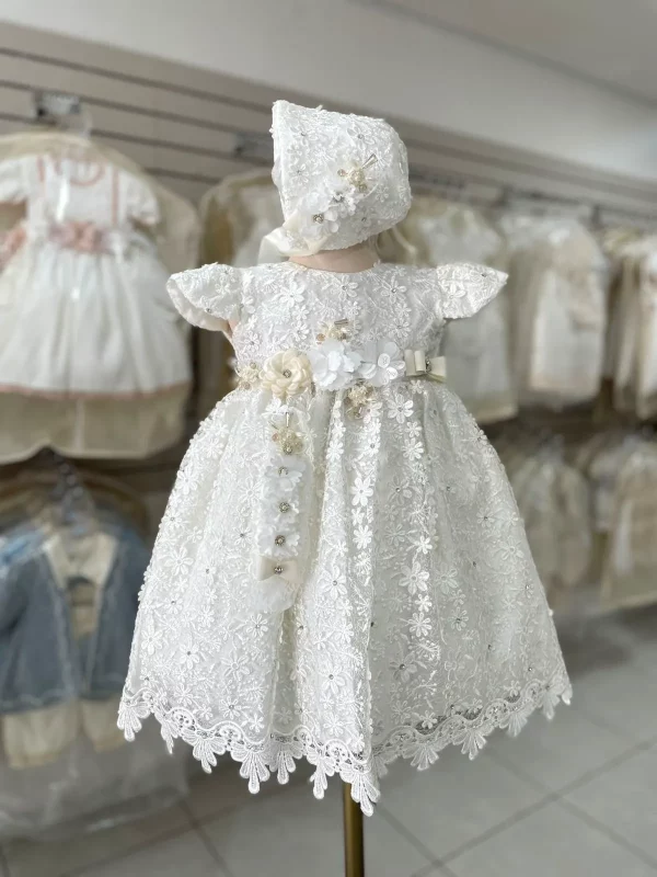 7337. Modelo de temporada con detalles en perla