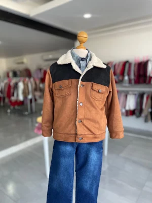 13080. Conjunto de chamarrita y camisa en tonos azules