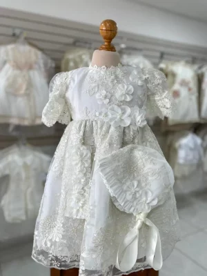 7343. Ropon de nueva coleccion con detalle de bordados y flores 3D