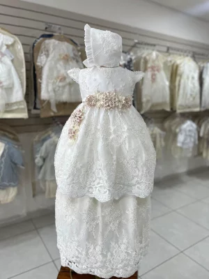 34252. Ropon desmotable de nueva coleccion con detalle de flores y perlas