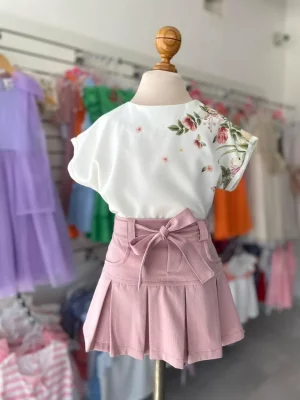 34268. Conjunto de falda y blusita con flores