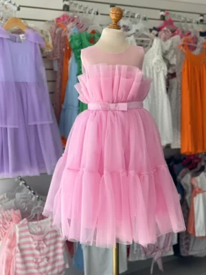 34271. Vestido rosa de tul con detalle al frente y lazo con moño