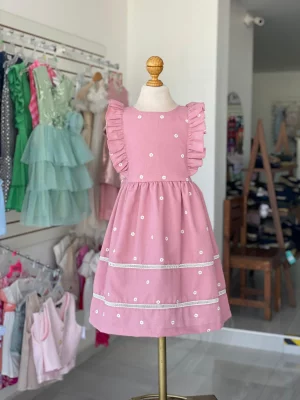 34306. Vestido rosa con detalle de florecitas