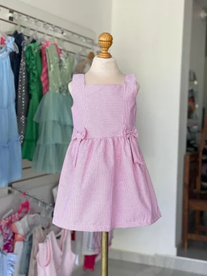 34310. Vestido rosita con moño a los lados