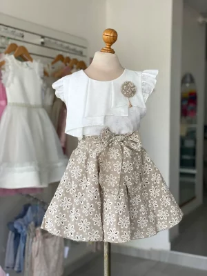 34373. Conjunto de faldita tira bordada en tono beige