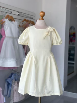 34374. Vestido amarillo con manguita de globo